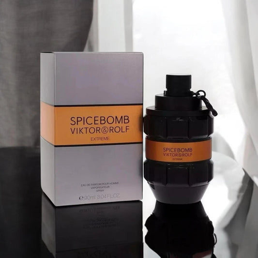Spicebomb Extreme by Viktor & Rolf Eau de Parfum Spray 3.04 oz / 90 ml for Men